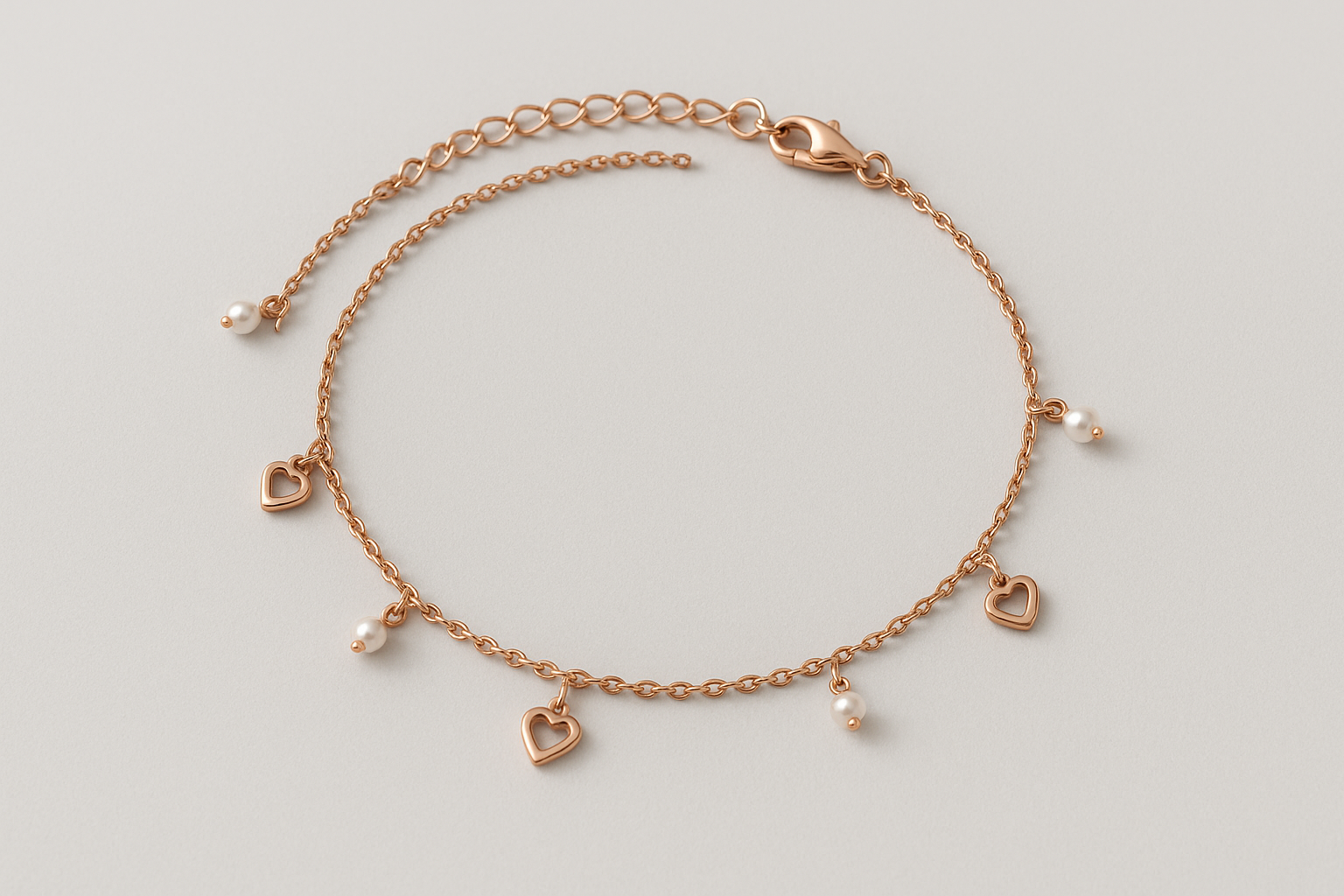 anklet in #f6f6f6 background colourr